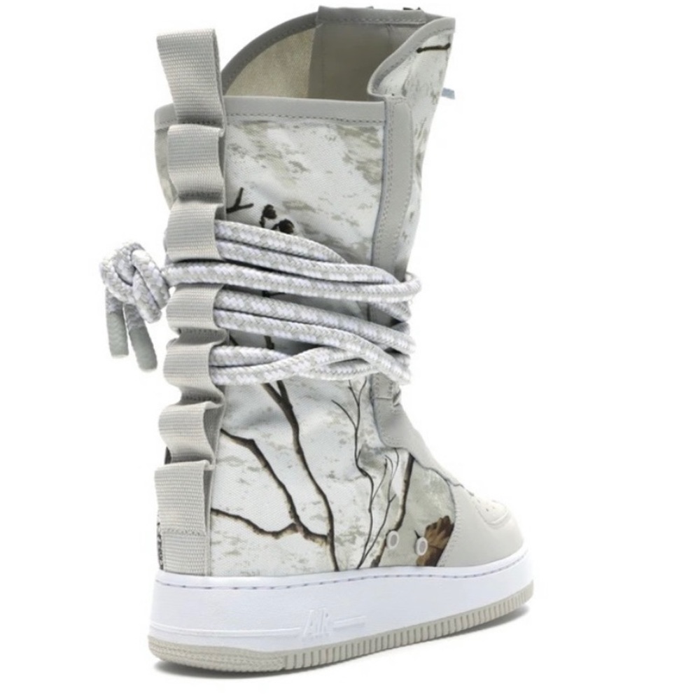 Nike SF Air Force 1, men’s size 9.